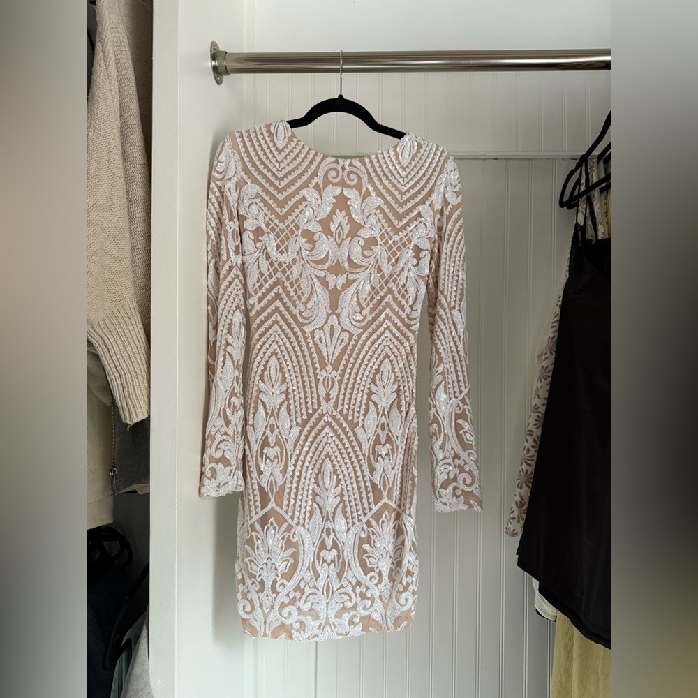Elegant White Lace Dress